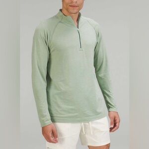 Lululemon Metal Vent Tech Half-Zip
2.0, size XXL
Laurel Green / Arctic Green